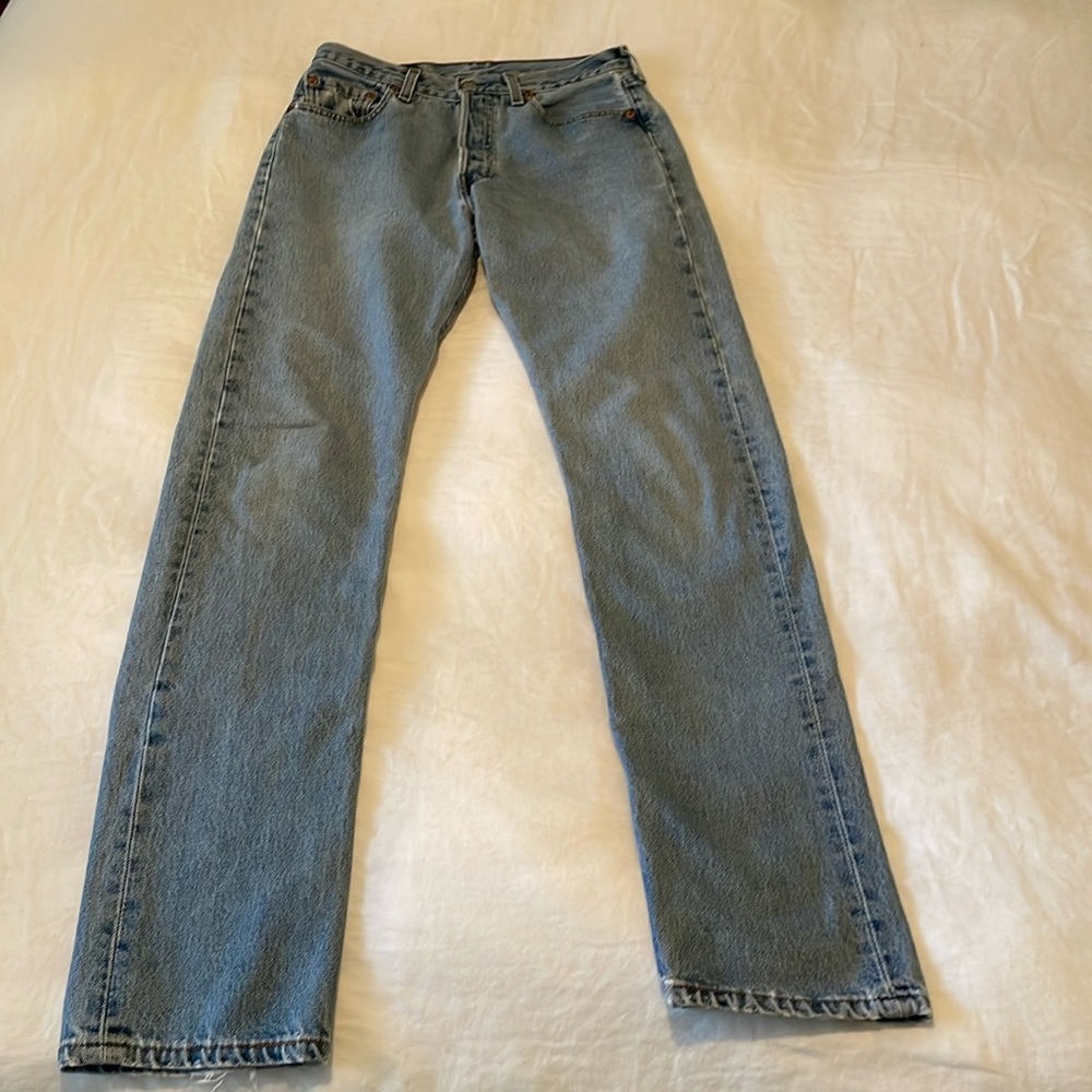 Vintage levies 501